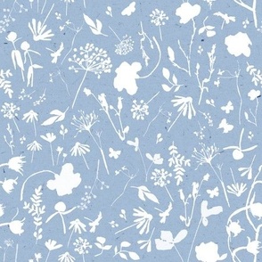 Coastal Blue Vintage White Flowers / Botanical / Cottagecore