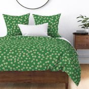 Summer Forest Green Daisy