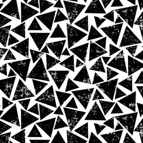 Geometric Distressed Triangles in Black and White