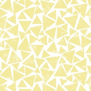 Geometric Distressed Triangles in Yellow