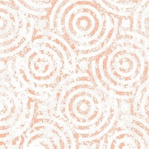 Overlapping Textured Bull's Eye Pattern - Peach and White