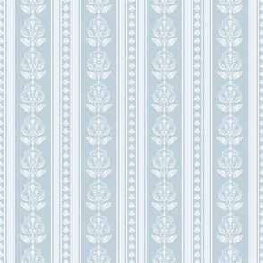French Country Lavender / Small / Light Blue Stripe