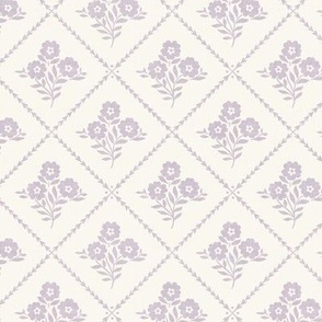 Floral Lattice Diamond - Lavender Purple - Large - (Villa)