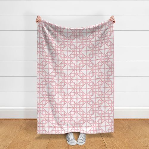 Bamboo fretwork diamonds/soft pink/large