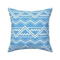 zigzag in blue and white