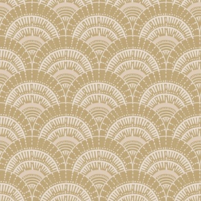 Beach scallop, fan - white coffee on dark ivory, gold - coordinate for A trip to the beach - medium