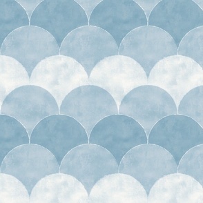 (L) scallop - faded grey blue