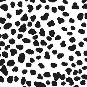 Large Black Dots / Animal Print