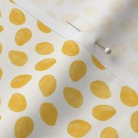 Mango / Summer / Tropical fruit Pattern | Yellow / Cream background | Mini scale