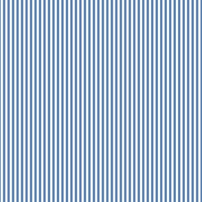 Blue stripes 0,2 inches, mid blue on off white backdrop 