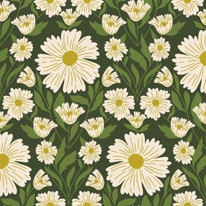 (M) Daisy diamond half-drop in yellow, bone white, and shades of green