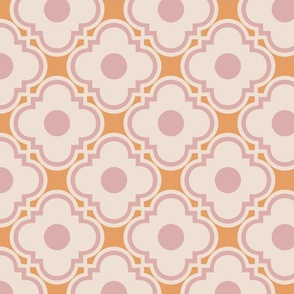 Orange and Pink Quatrefoil Retro Pattern