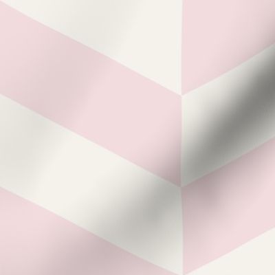 Soft-pastel-light-piglet-pink-and-cream-white-chevron-zigzag-XL-jumbo