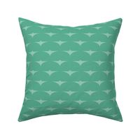 Simple stretched diamond on green linen - Small