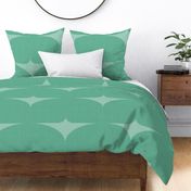 Simple stretched diamond on green linen - Large