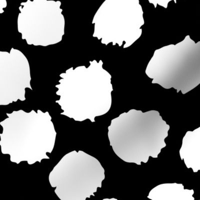 Dotty Roar Spots (jumbo), black and white