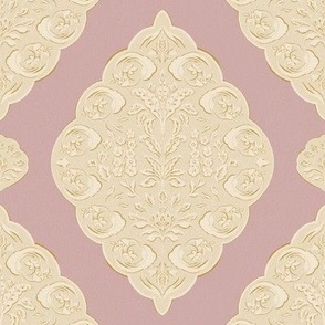 Big - Juliette - Beige on a Light pink background