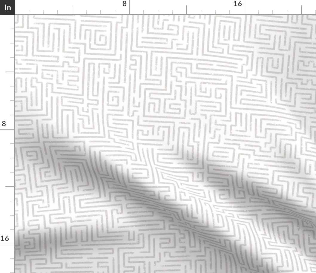 LARGE_Maze_Soft Light Grey_Black and White Collection