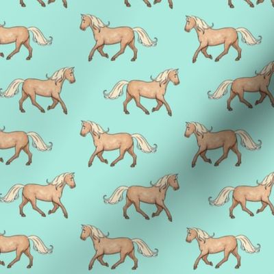 Silver Bay Horses basic rows on mint - medium scale
