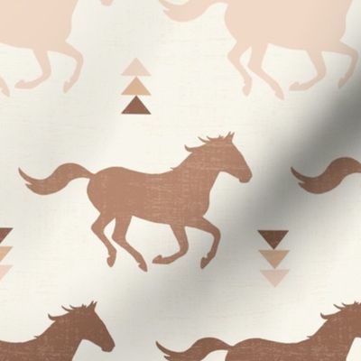 Running Horses Silhouette Rainbow in Neutral Brown/ off white (M)
