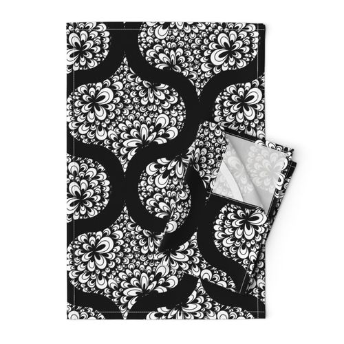 12” Black and White Blooming Doodle Retro Ogee - Medium