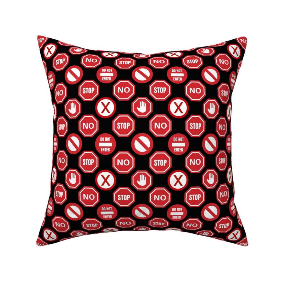 HOME_GOOD_SQUARE_THROW_PILLOW