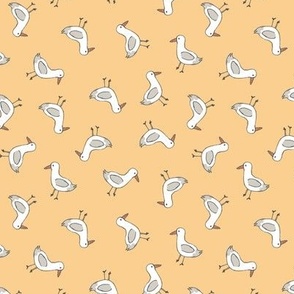 Little summer seagulls - Freehand messy outlines sea shore animals honey yellow