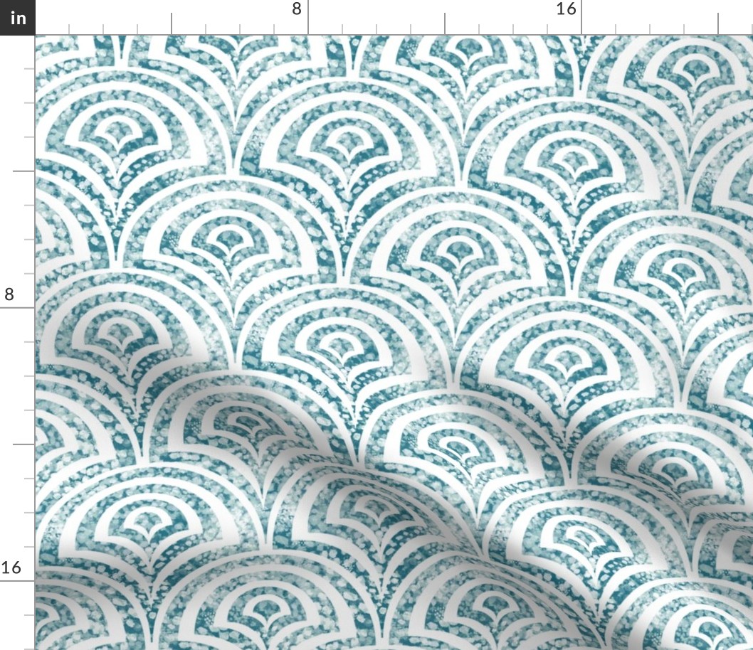 Small Repeated Dynamic Scallop Flow with Painted Texture, teal green