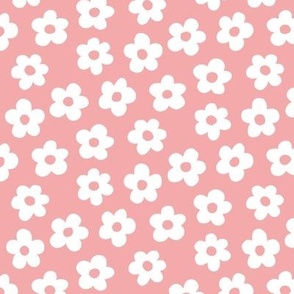 FS White Retro Daisy Flowers on Salmon Pink