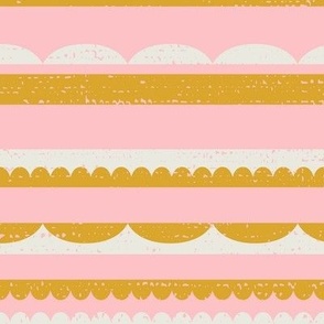 decorative tartlet stripes l textured gold & off white on pink