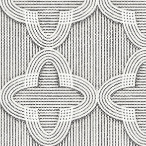 Quatrefoil Zen Garden - Taupe - Boho Textured Sand Lines
