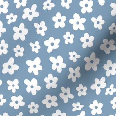 Small // Hayden: Minimalist Daisy Flower - Glacier Blue