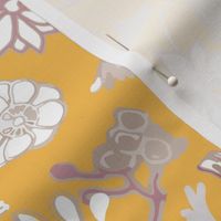 drawn_flowers_doodle_yellow_seamless_stock