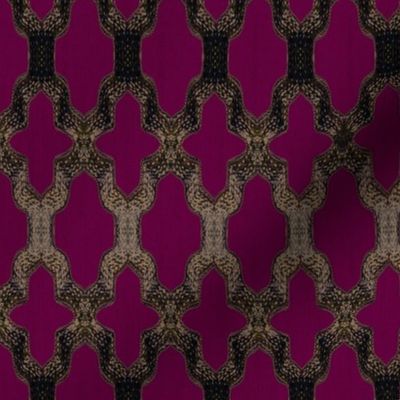 Faux Woven Quatrefoil Bronze on Raspberry Purple