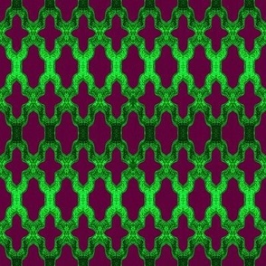 Faux Woven Quatrefoil Green on Raspberry