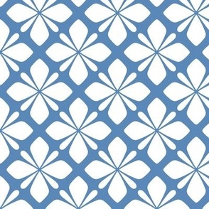 Classic Tiled Floral Geometric in Light Navy and White - Medium - Hamptons Geometric, Navy and White Geometric, Classic Navy Geometric