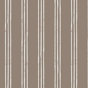 Triple Stripes - taupe - LAD24