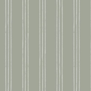 Triple Stripes - soft green - LAD24