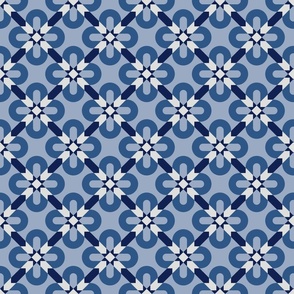 Delft Blue flowers geometrics light