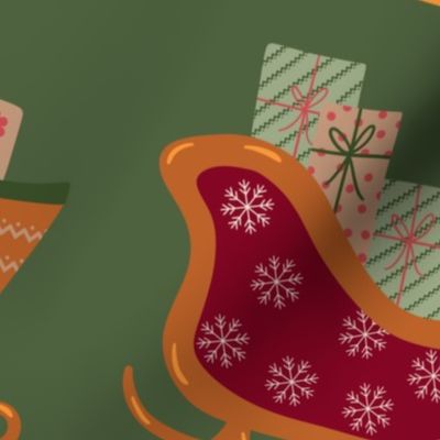 (L) Christmas sleigh on green natural Christmas 