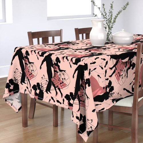 HOME_GOOD_RECTANGULAR_TABLE_CLOTH