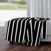 Small Blanket Stripe in Onyx Black and Optic White