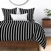 Small Blanket Stripe in Onyx Black and Optic White