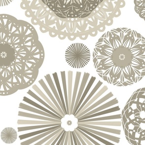 L|Rainbow Pinwheel Doily Lace Party Wall Taupe-©Lucinda Wei