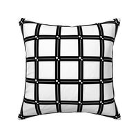 Squares grid - black and white