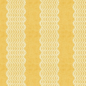 Wavy linen stripe in goldenrod large 7”