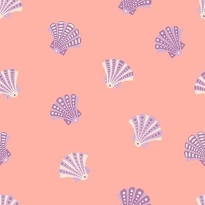 (Small) Decorative Beach Shells With Dots and Stripes - 