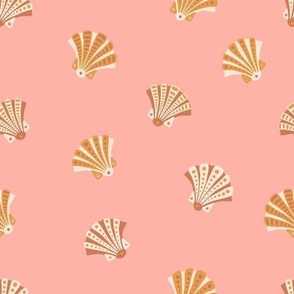 (Small) Decorative Beach Shells With Dots and Stripes - 