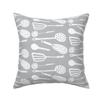 Magic Kitchen Tools (driftwood grey & white)