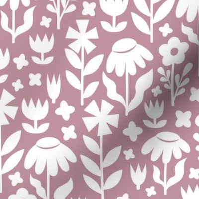 Soft meadow: monochrome floral pattern M